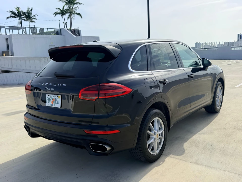 2016 Porsche 958 Cayenne - Image 27 of 31