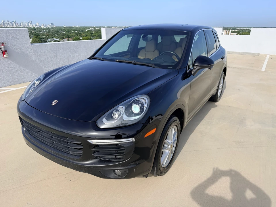2016 Porsche 958 Cayenne - Image 9 of 31