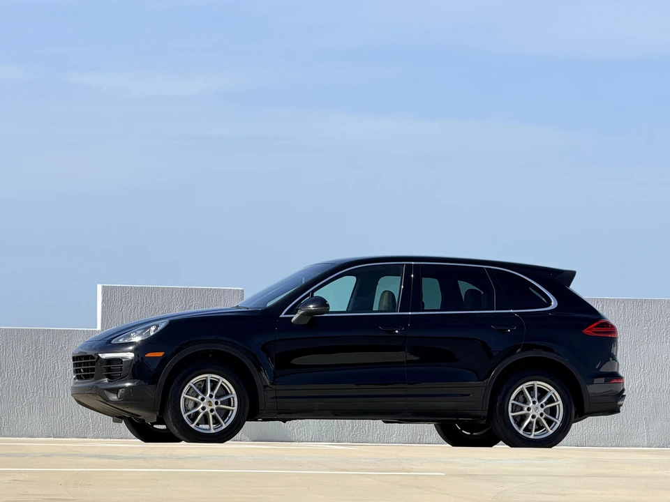 2016 Porsche 958 Cayenne - Image 14 of 31