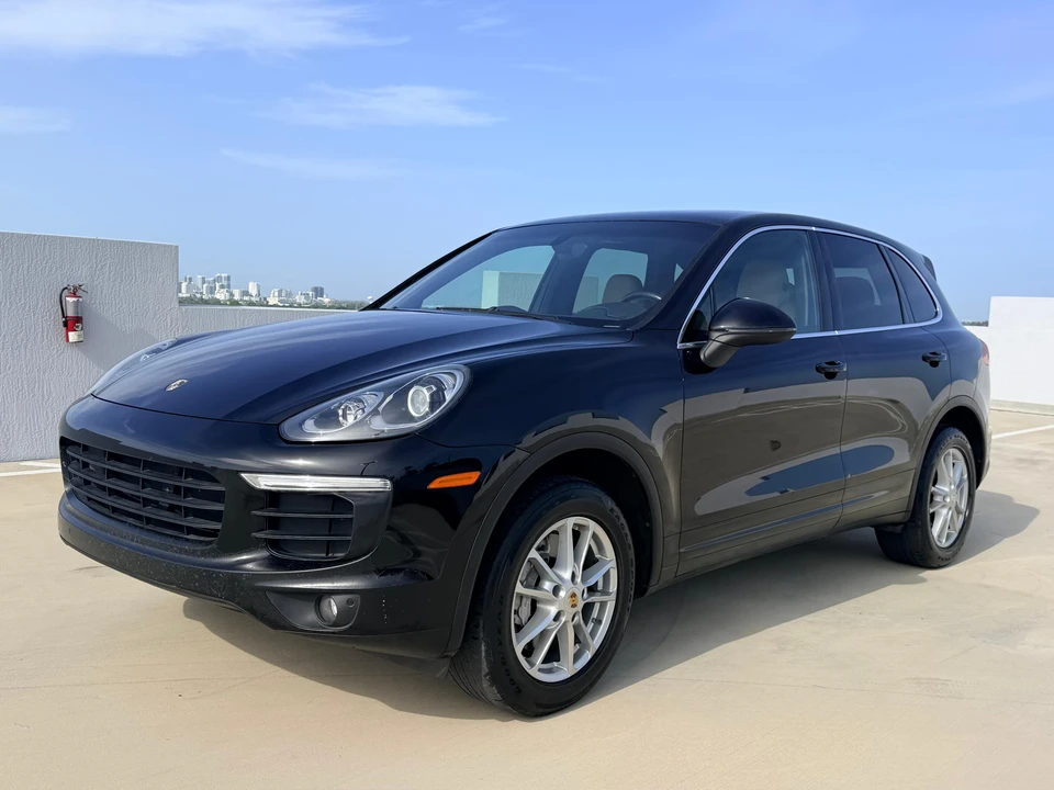 2016 Porsche 958 Cayenne - Image 10 of 31