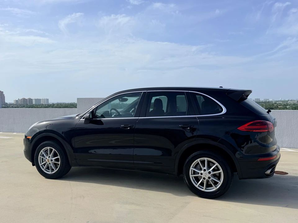 2016 Porsche 958 Cayenne - Image 17 of 31