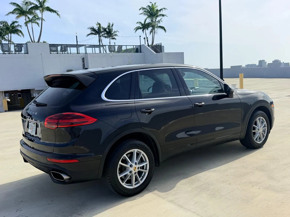 2016 Porsche 958 Cayenne - Image 28 of 31