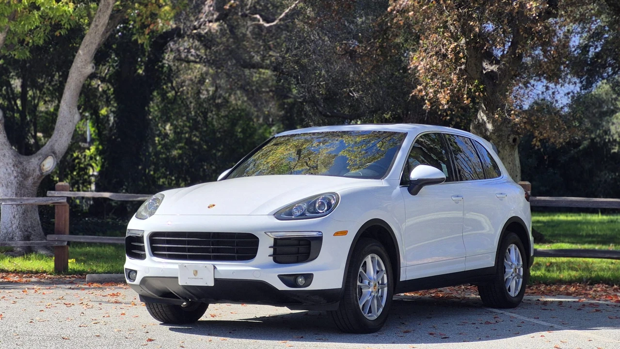 2016 Porsche 958 Cayenne - Image 18 of 31