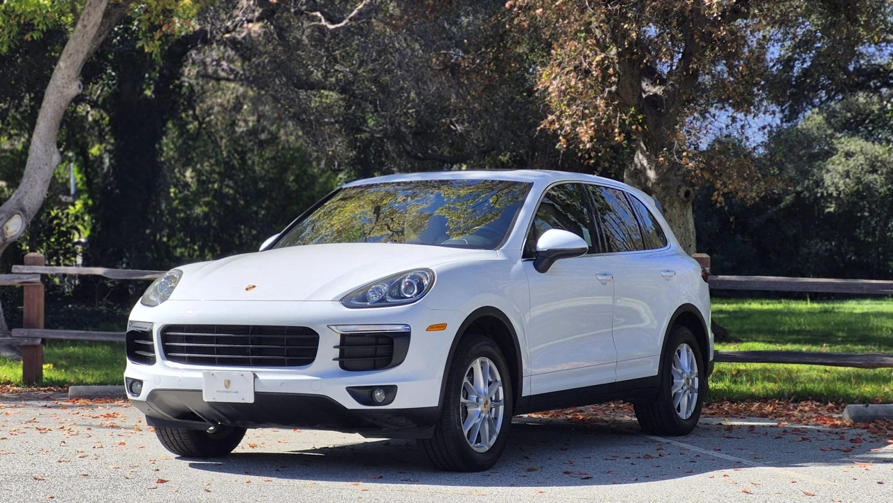 2016 Porsche 958 Cayenne - Image 19 of 31