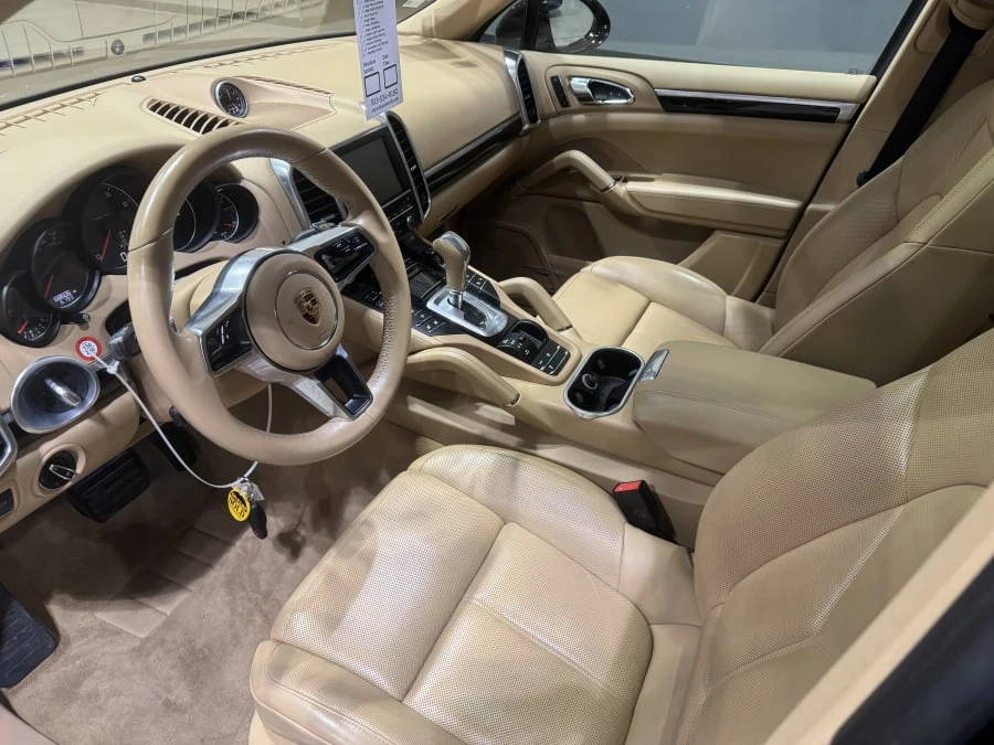 2016 Porsche 958 Cayenne - Image 7 of 10