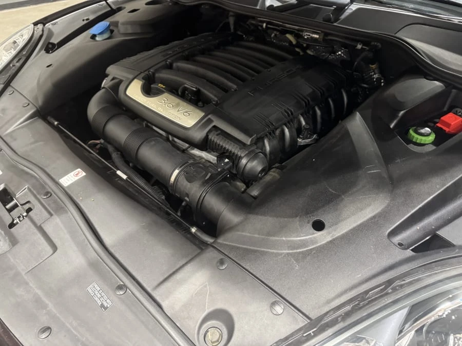 2016 Porsche 958 Cayenne - Image 10 of 10