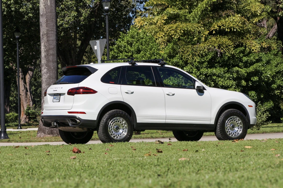 2016 Porsche 958 Cayenne - Image 30 of 31