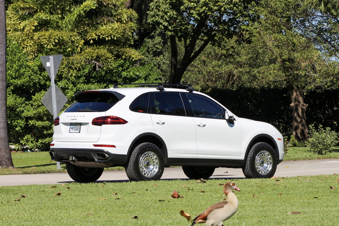 2016 Porsche 958 Cayenne - Image 27 of 31