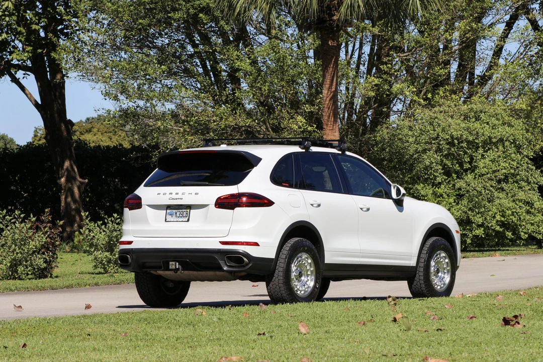 2016 Porsche 958 Cayenne - Image 24 of 31