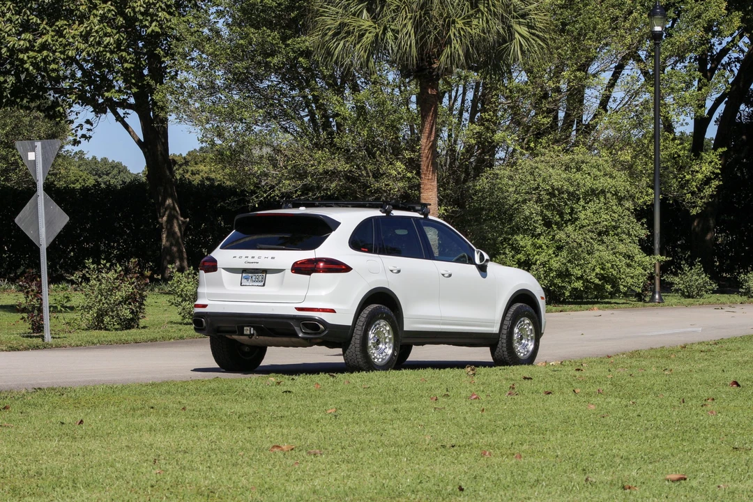 2016 Porsche 958 Cayenne - Image 25 of 31