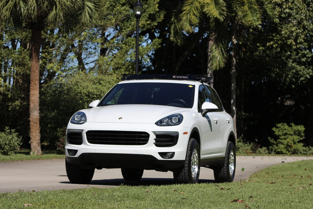 2016 Porsche 958 Cayenne - Image 2 of 31