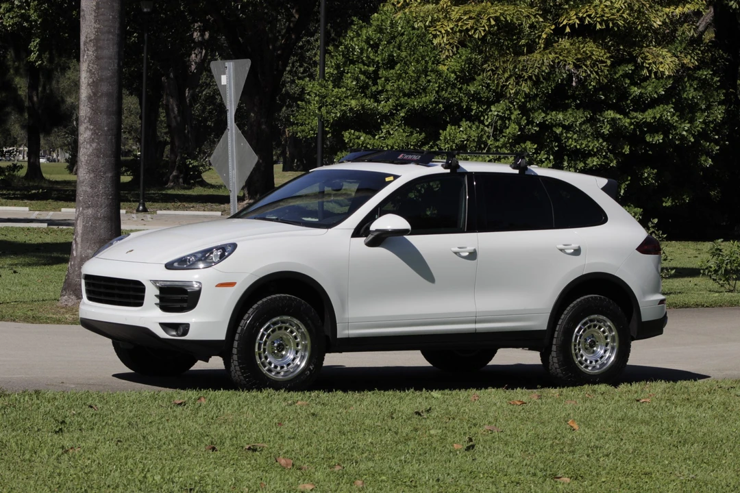 2016 Porsche 958 Cayenne - Image 9 of 31