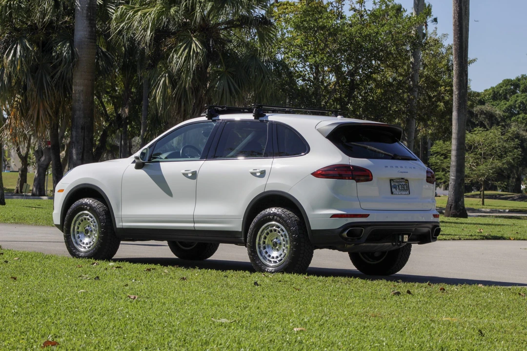 2016 Porsche 958 Cayenne - Image 17 of 31