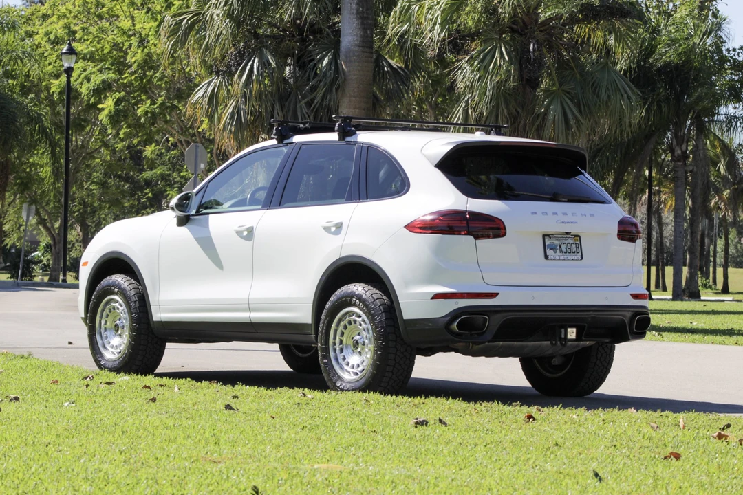 2016 Porsche 958 Cayenne - Image 18 of 31