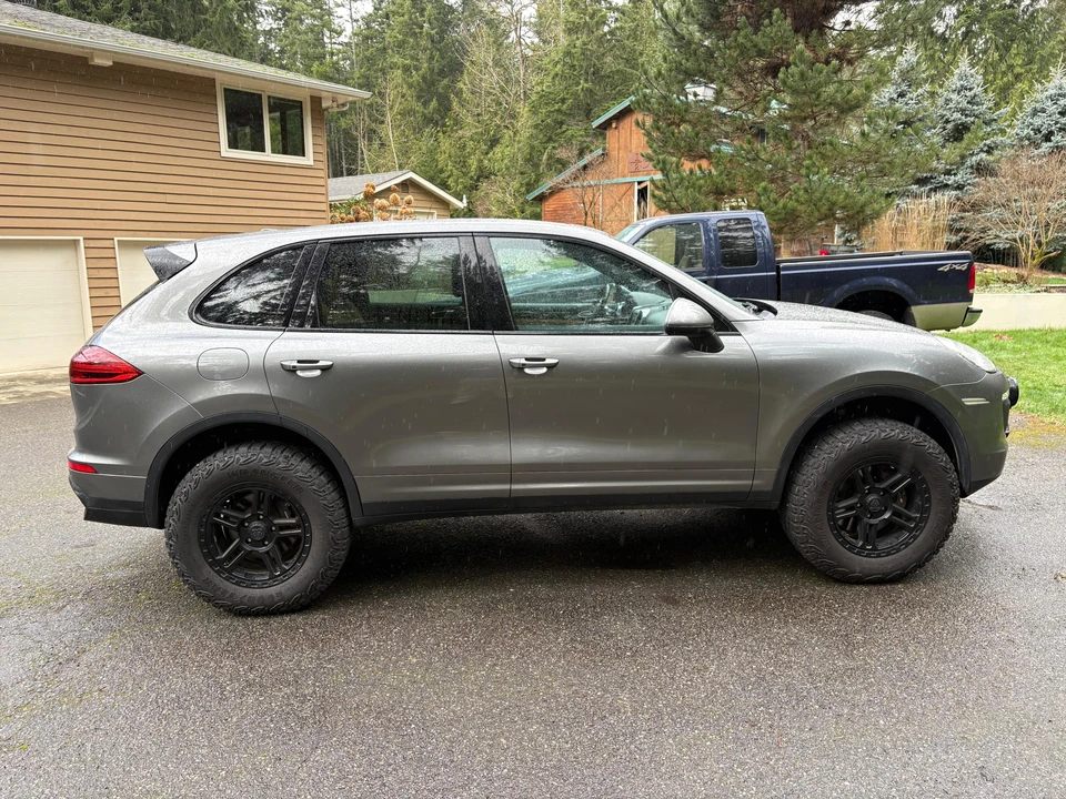 2016 Porsche 958 Cayenne - Image 12 of 31