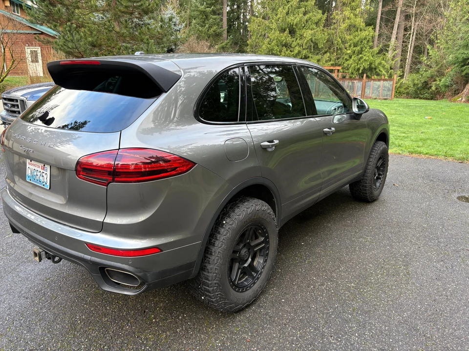 2016 Porsche 958 Cayenne - Image 11 of 31