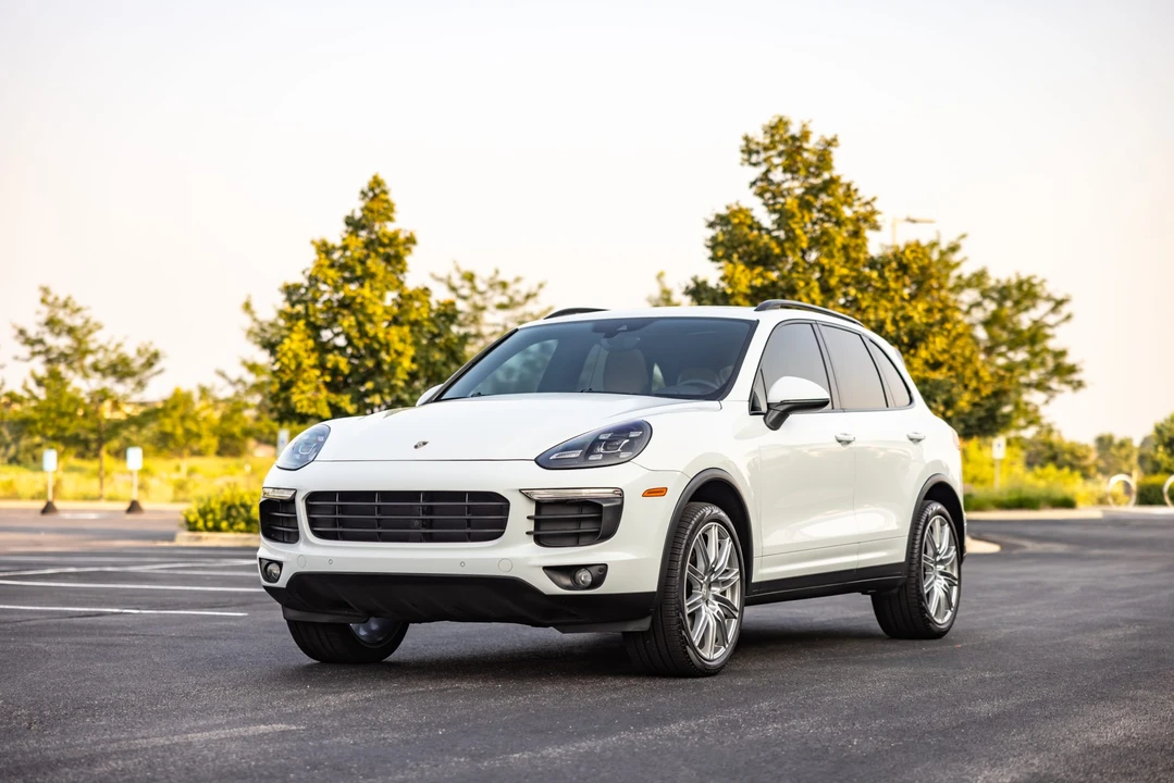 2016 Porsche 958 Cayenne - Image 3 of 31