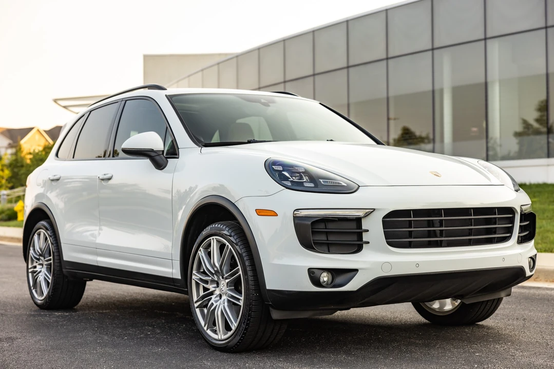 2016 Porsche 958 Cayenne - Image 18 of 31
