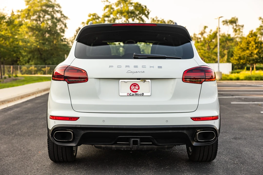 2016 Porsche 958 Cayenne - Image 10 of 31