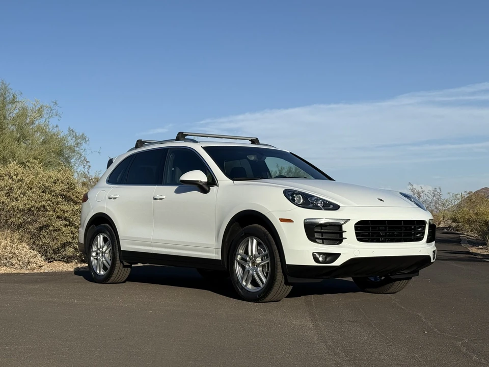 2016 Porsche 958 Cayenne - Image 13 of 31