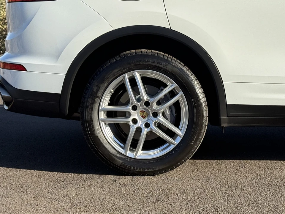 2016 Porsche 958 Cayenne - Image 28 of 31