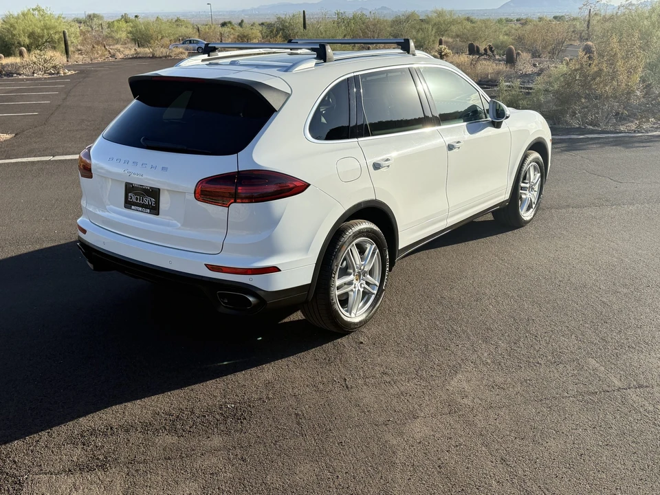 2016 Porsche 958 Cayenne - Image 10 of 31