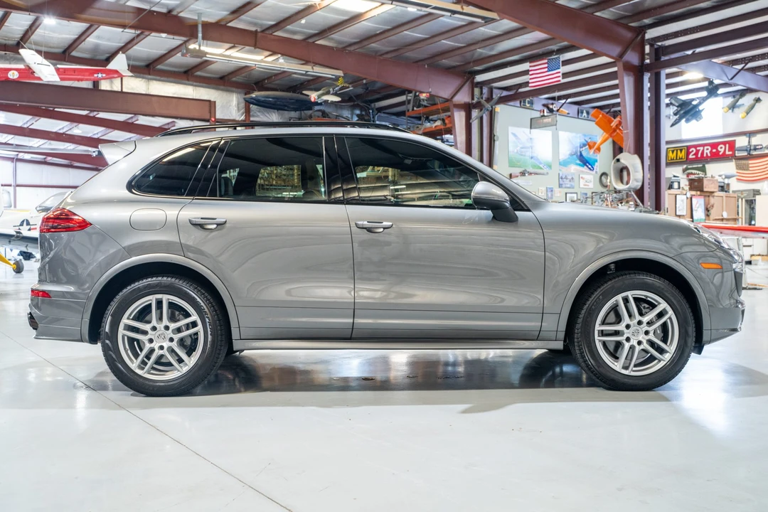 2016 Porsche 958 Cayenne - Image 6 of 31