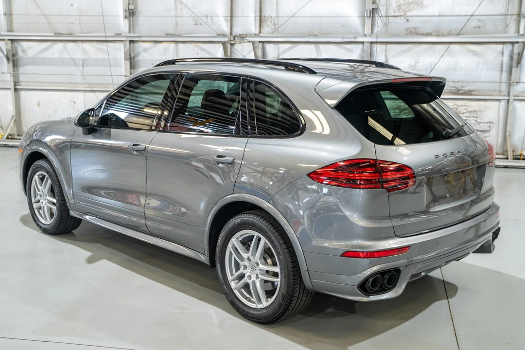 2016 Porsche 958 Cayenne - Image 10 of 31