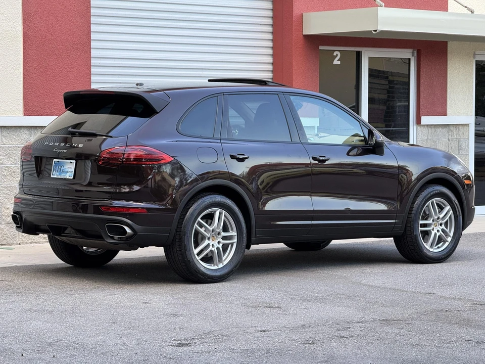 2016 Porsche 958 Cayenne - Image 13 of 31