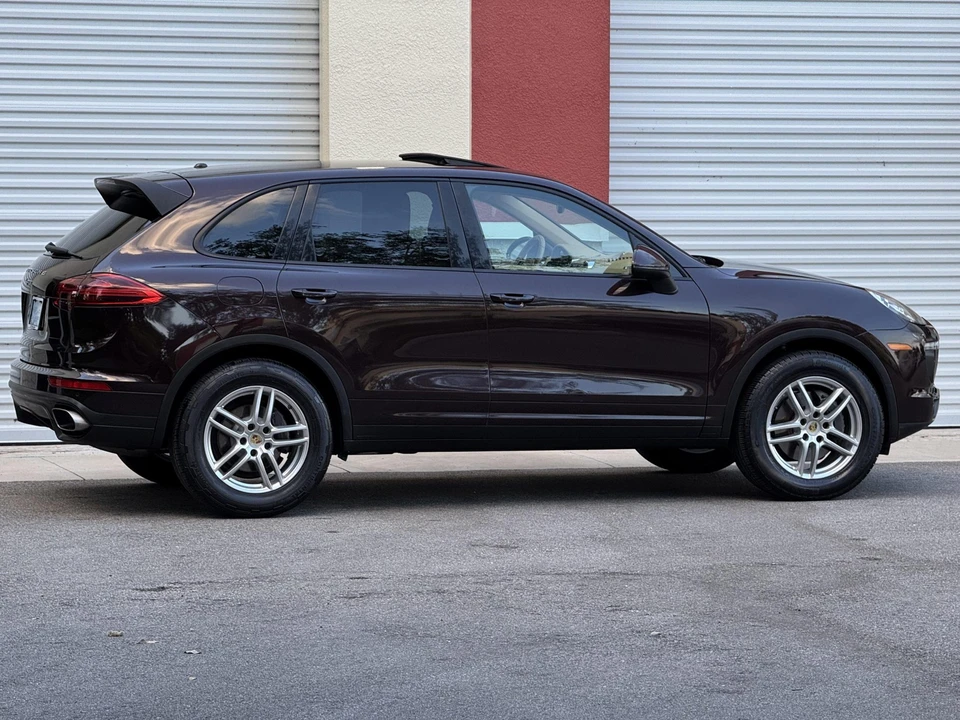 2016 Porsche 958 Cayenne - Image 12 of 31