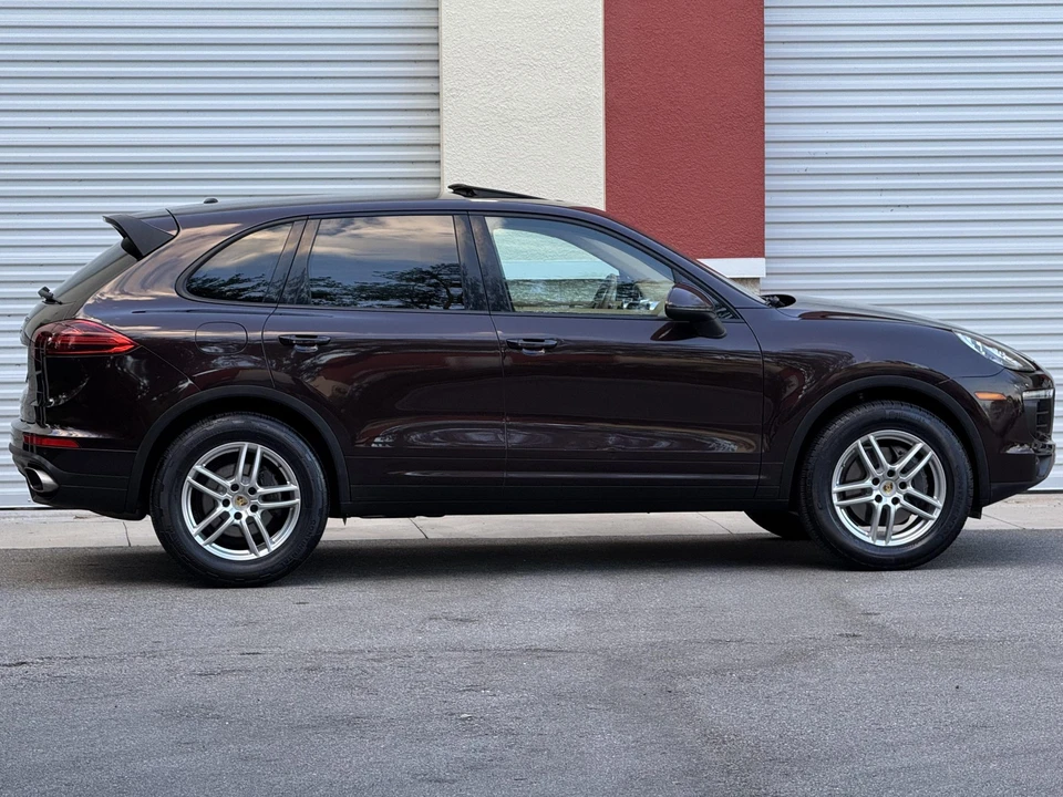 2016 Porsche 958 Cayenne - Image 10 of 31
