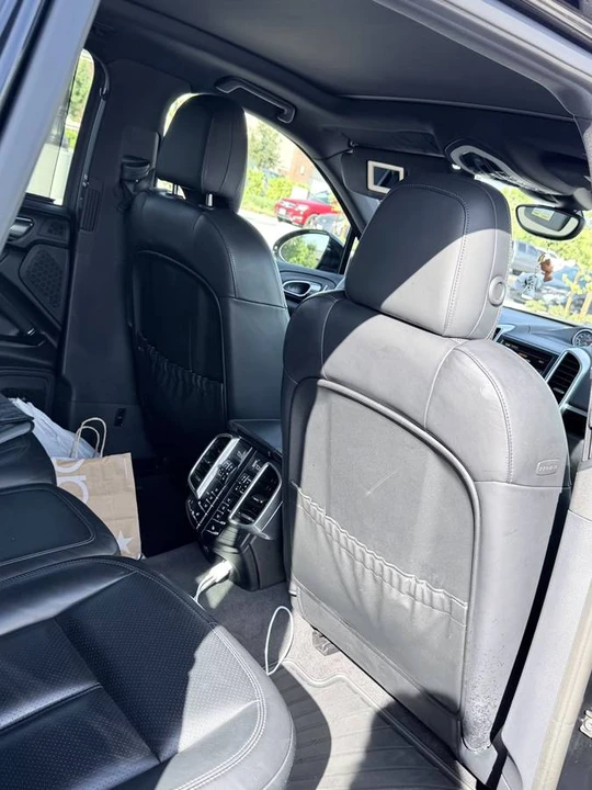 2016 Porsche 958 Cayenne S - Image 13 of 16