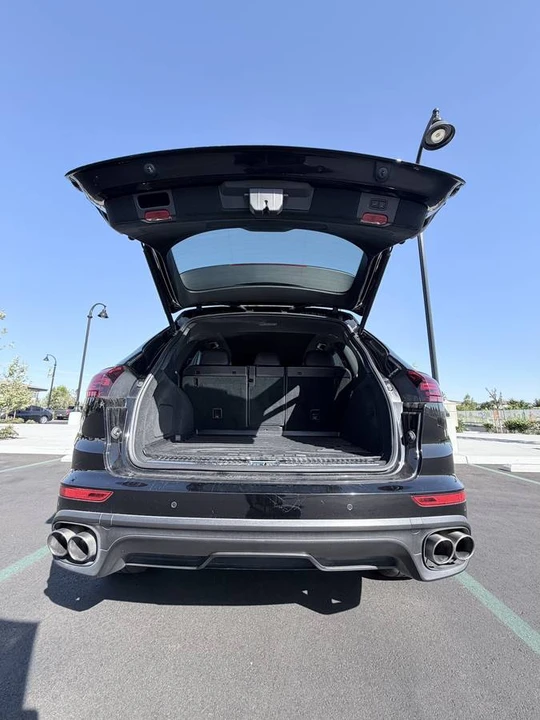 2016 Porsche 958 Cayenne S - Image 6 of 16