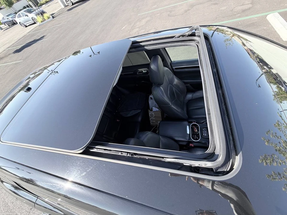 2016 Porsche 958 Cayenne S - Image 16 of 16