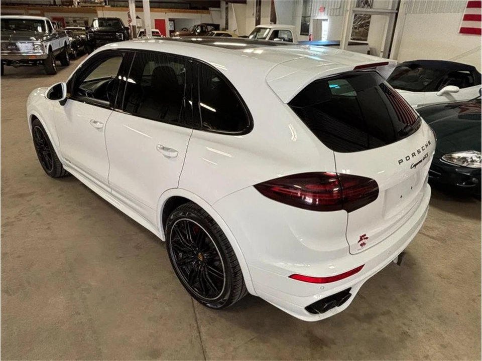 2016 Porsche 958 Cayenne - Image 17 of 31