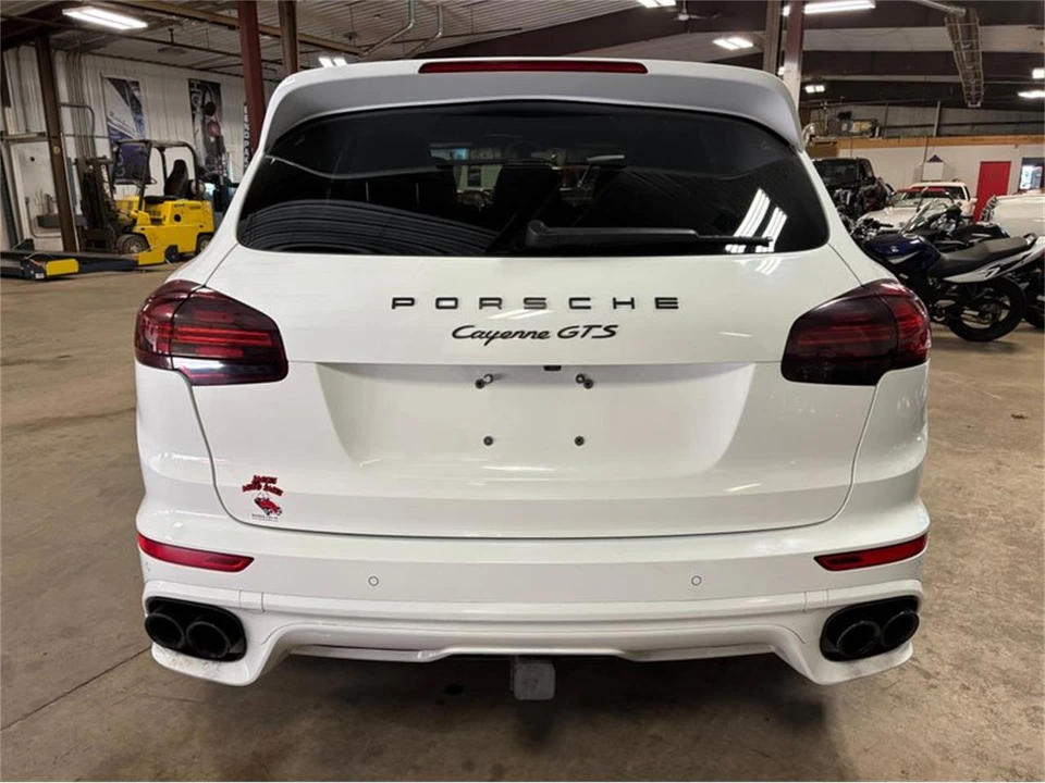 2016 Porsche 958 Cayenne - Image 6 of 31