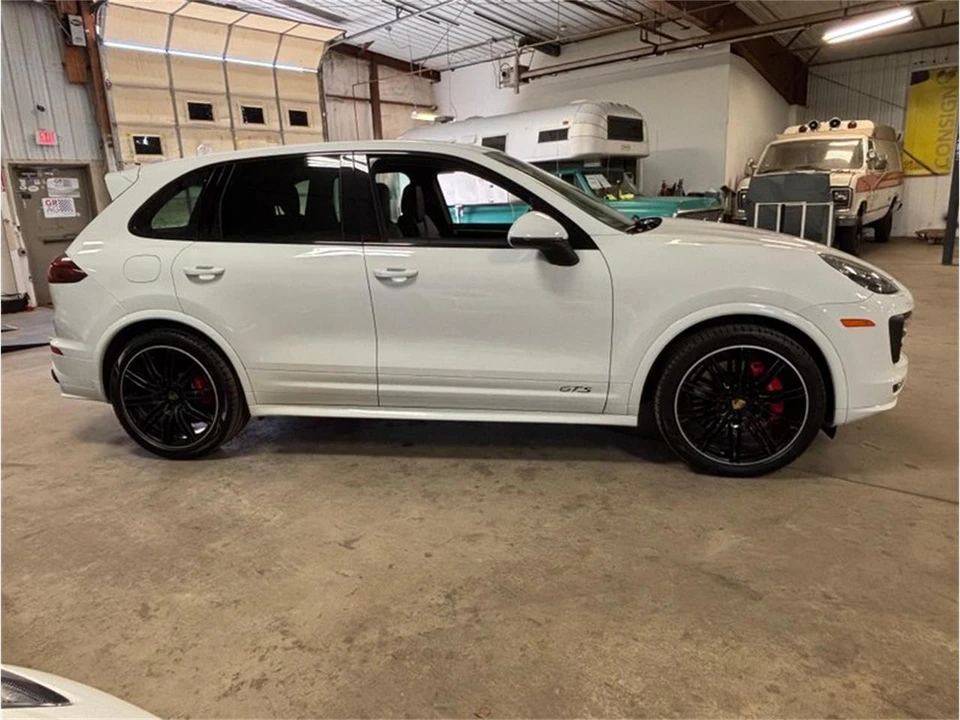 2016 Porsche 958 Cayenne - Image 8 of 31