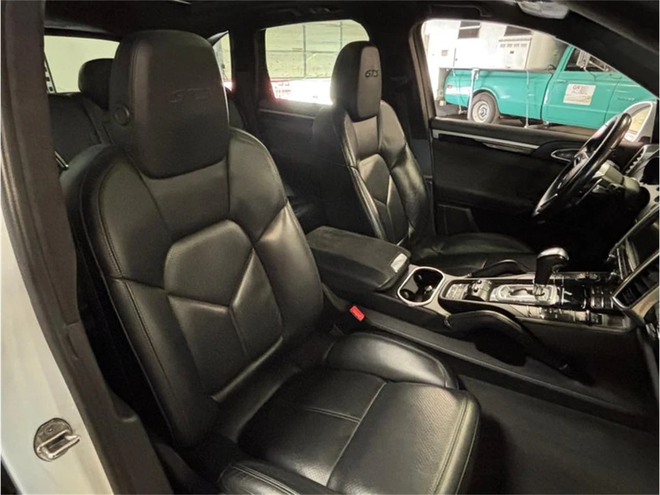 2016 Porsche 958 Cayenne - Image 28 of 31