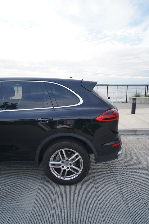 2016 Porsche 958 Cayenne - Image 4 of 13