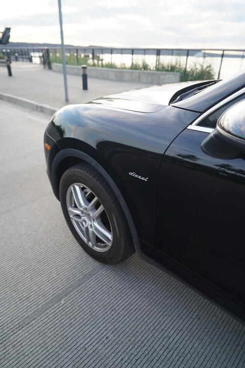 2016 Porsche 958 Cayenne - Image 5 of 13