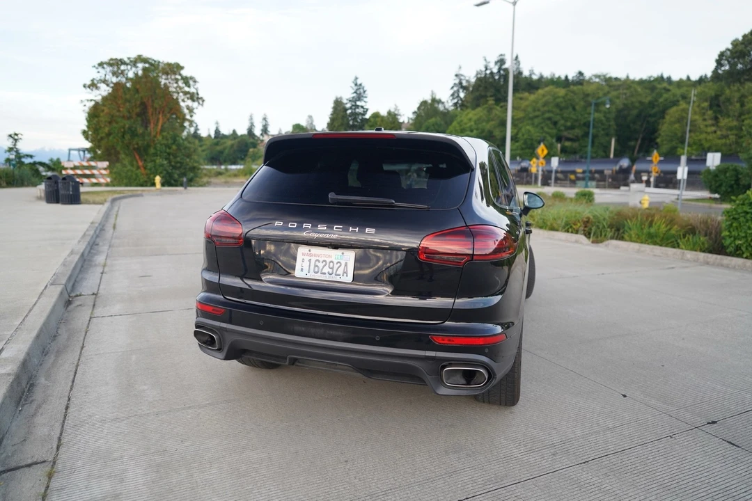 2016 Porsche 958 Cayenne - Image 8 of 13