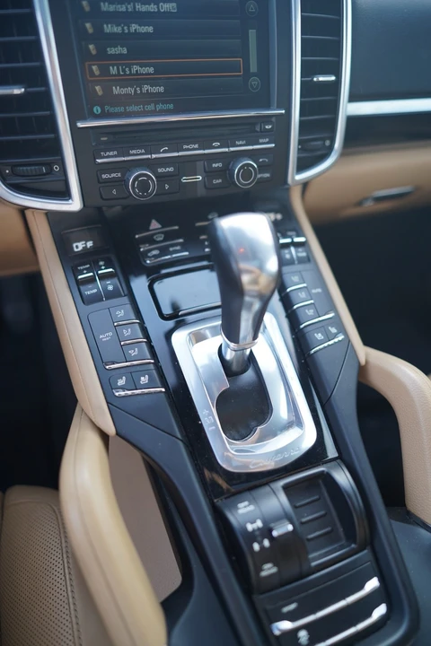 2016 Porsche 958 Cayenne - Image 12 of 13
