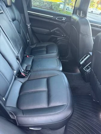 2016 Porsche 958 Cayenne - Image 8 of 20
