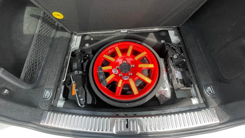 2016 Porsche 958 Cayenne - Image 18 of 20