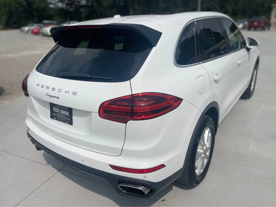 2016 Porsche 958 Cayenne - Image 7 of 20