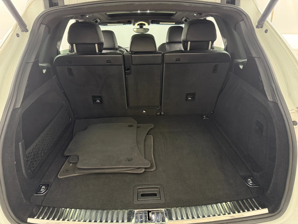 2016 Porsche 958 Cayenne - Image 9 of 22