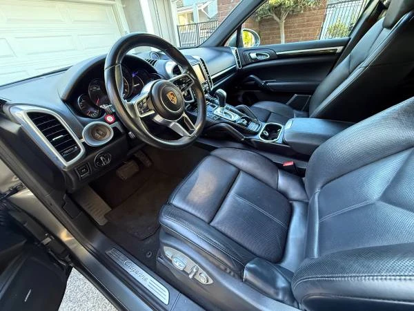 2016 Porsche 958 Cayenne - Image 5 of 6