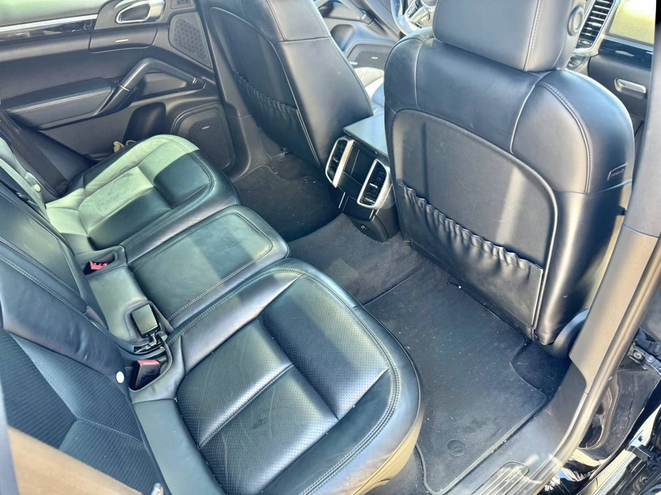 2016 Porsche 958 Cayenne - Image 8 of 11