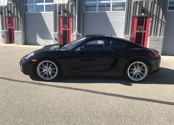 2016 Porsche 981 Cayman - Image 4 of 11