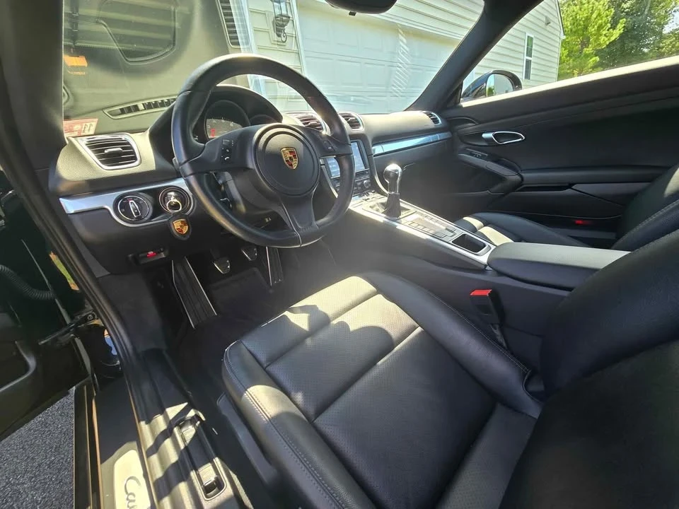 2016 Porsche 981 Cayman - Image 3 of 10